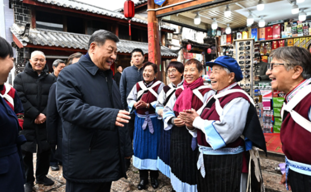 习近平在云南丽江市考察调研